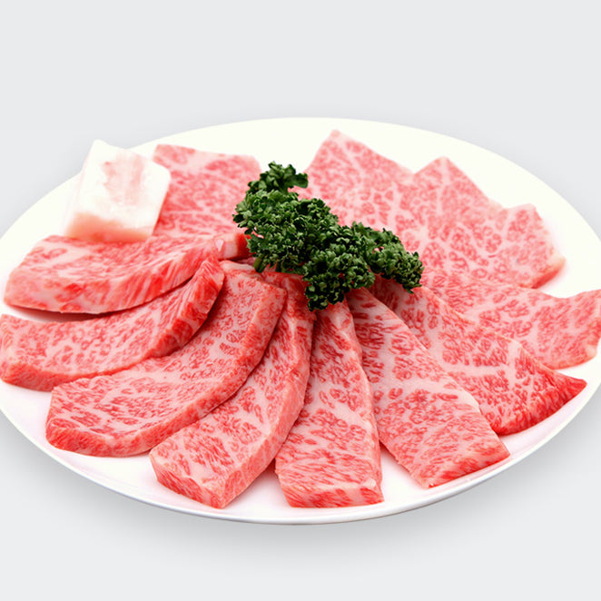 神戸牛特選焼肉白きめ細かな霜降り肉の盛り合わせ